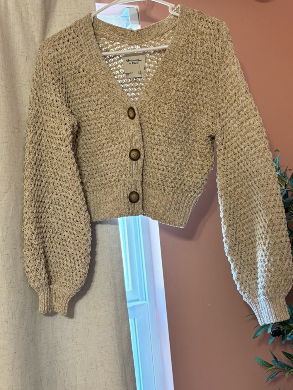 Abercrombie & Fitch Cropped Beige Open-Knit Button Cardigan